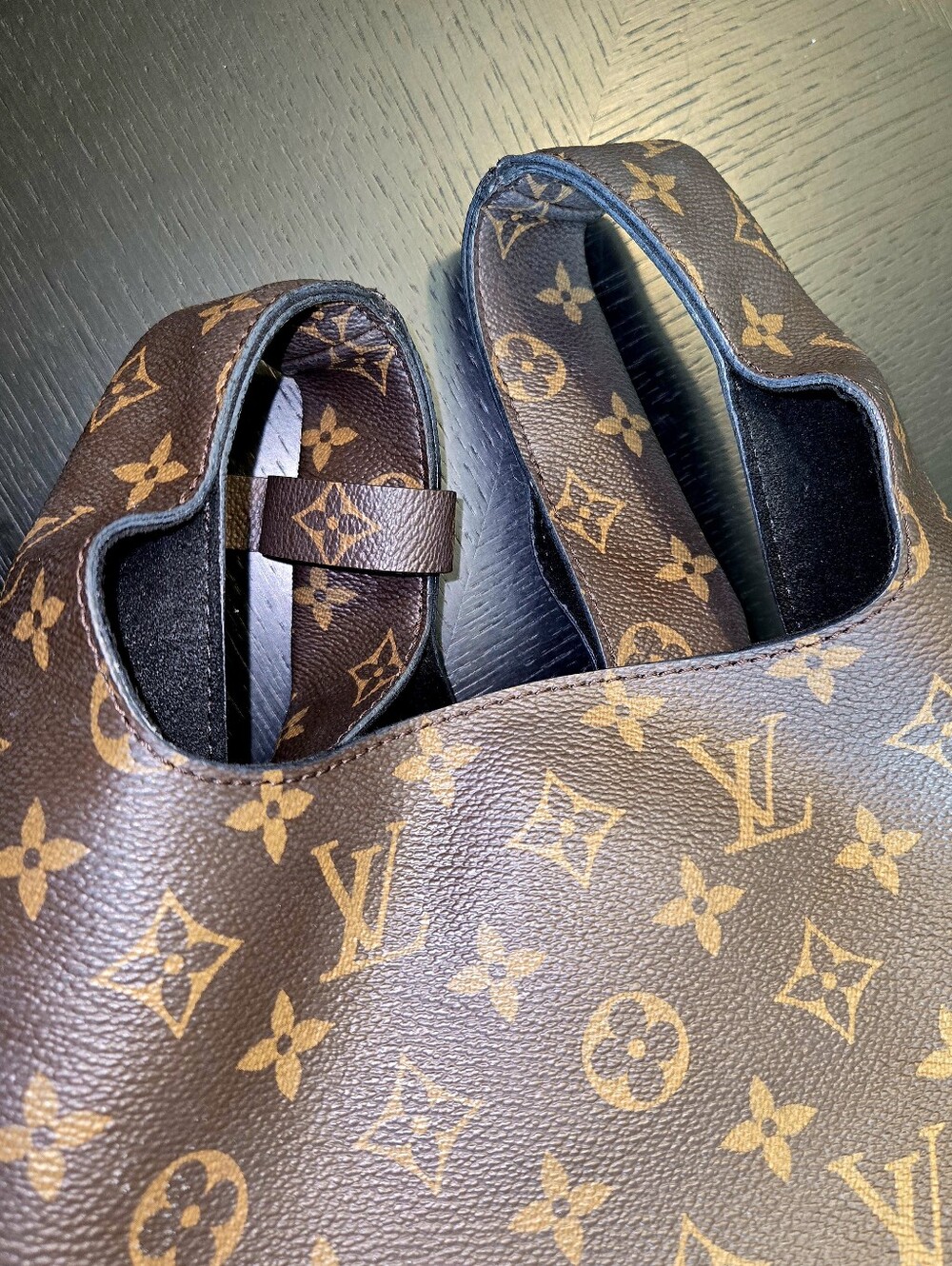 Louis Vuitton Atlantis Brown Monogram PM - Picture 13 of 17